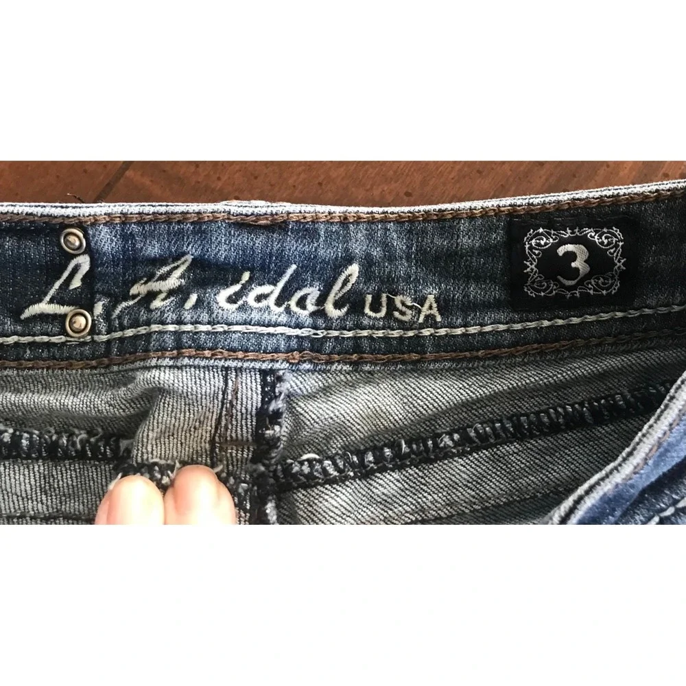 LA Idol USA Capri Jeans Womens 3 Blue‎ Medium Wash Denim Embellished Pockets
